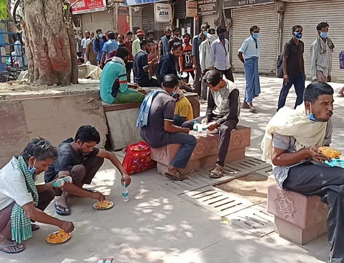 जरूरतमंदों के लिए भोजन उपलब्धता करना