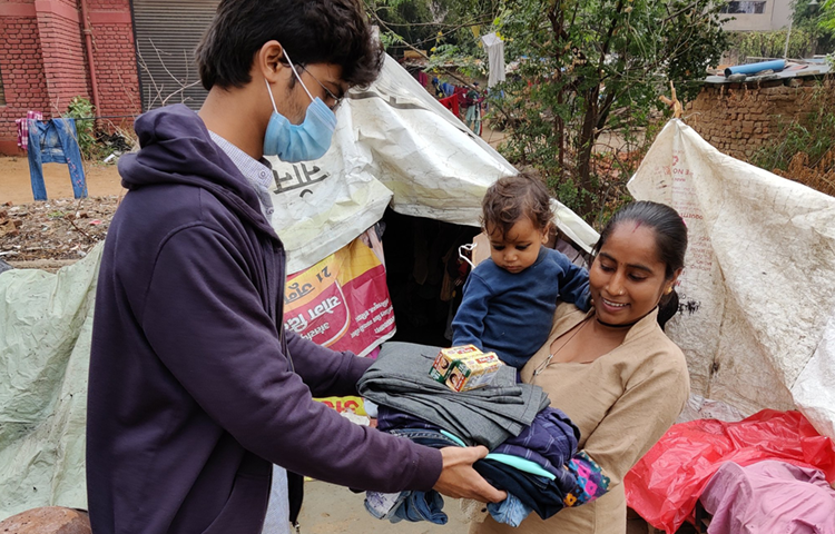 Free Clothes For Childrens